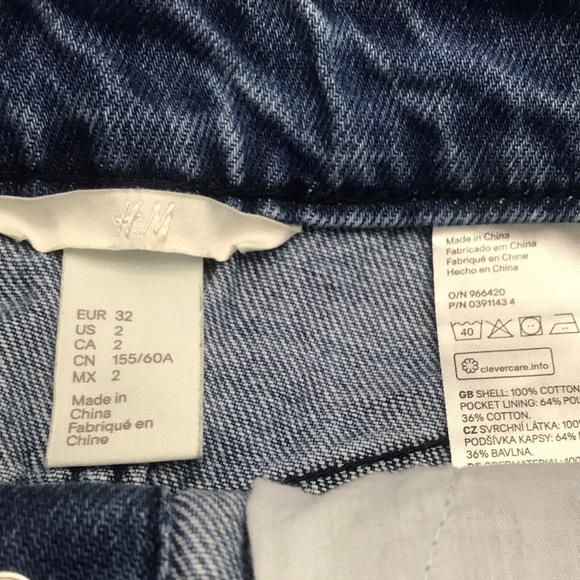 H&M button down front Jean skirt. Size 2 - Picture 3 of 4
